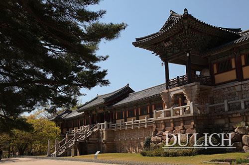 Cchùa Bulguksa (Phật quốc tự)  - được UNESCO công nhận là di sản văn hóa thế giới năm 1995